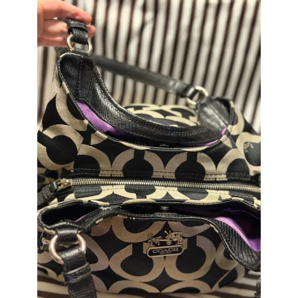 Coach Optic Signature Hobo Bag Black Grey Jacquard Purple Lining